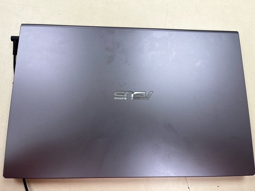 Ноутбук ASUS; Ryzen 3 3200U, Radeon Vega Frontier Edition, 4 Гб, 256 Гб, Нет