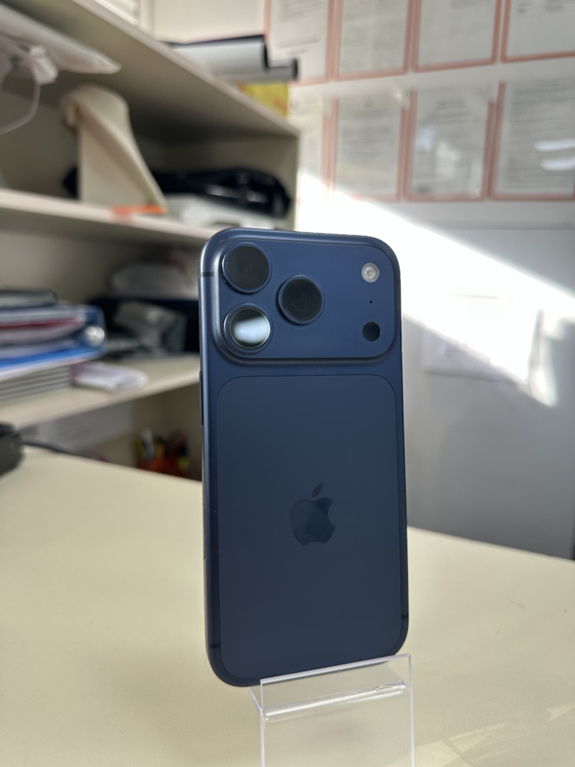 Смартфон Apple Iphone 17 Pro 256Gb