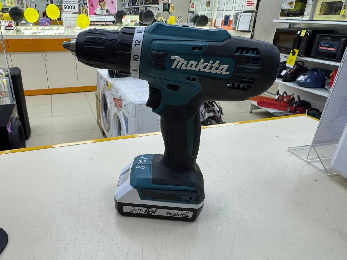Шуруповерт Makita DF488D