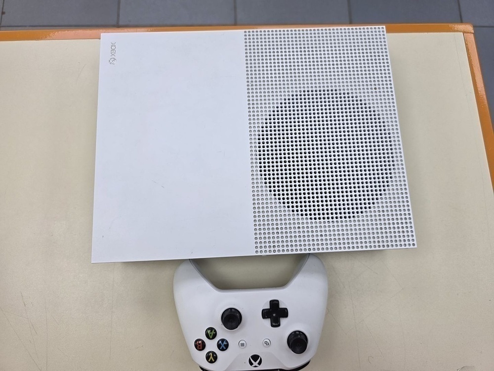 Игровая приставка Xbox One S 1TB