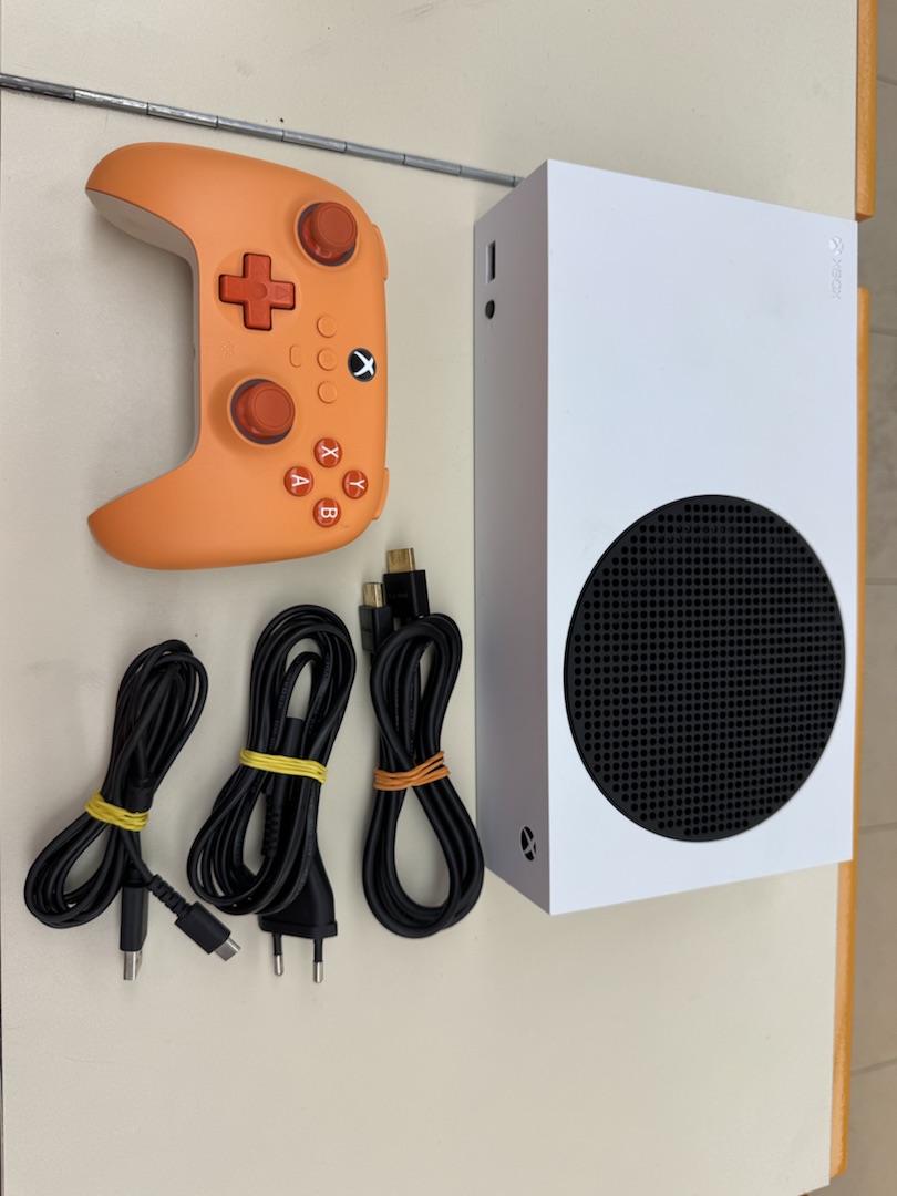 Игровая приставка Xbox Series S 512Gb SSD