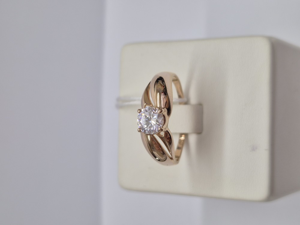 КОЛКМ585 КОЛЬЦО С КАМНЕМ (Au 585)