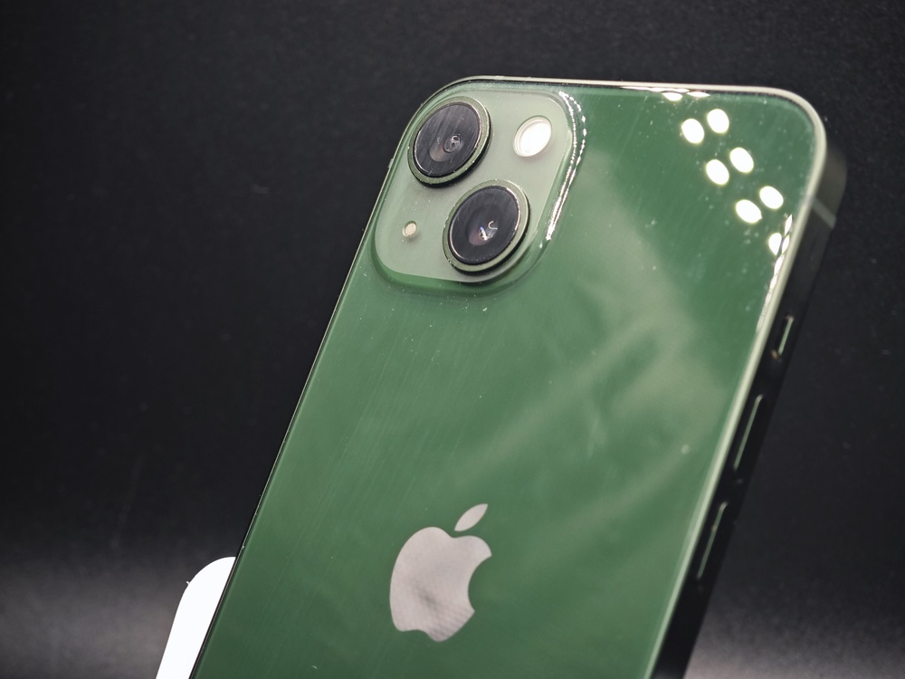 Смартфон Apple iPhone 13 128Gb