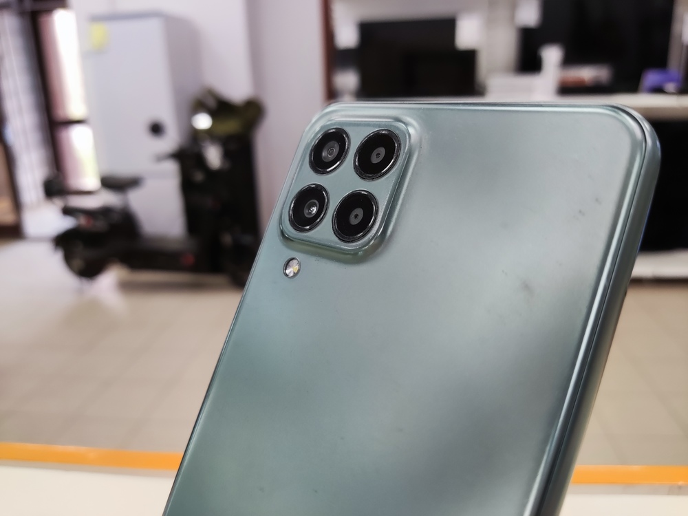 Смартфон Samsung Galaxy M33 8/128Gb