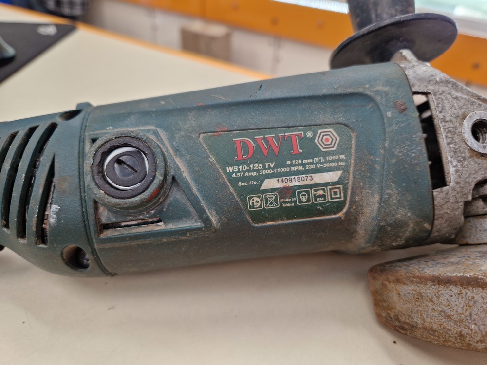Угловая шлифмашина DWT WS10-125 T