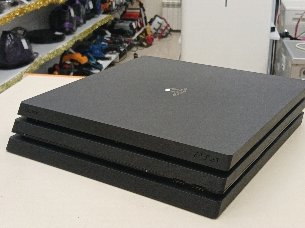 Игровая приставка PlayStation 4 Pro 1Tb