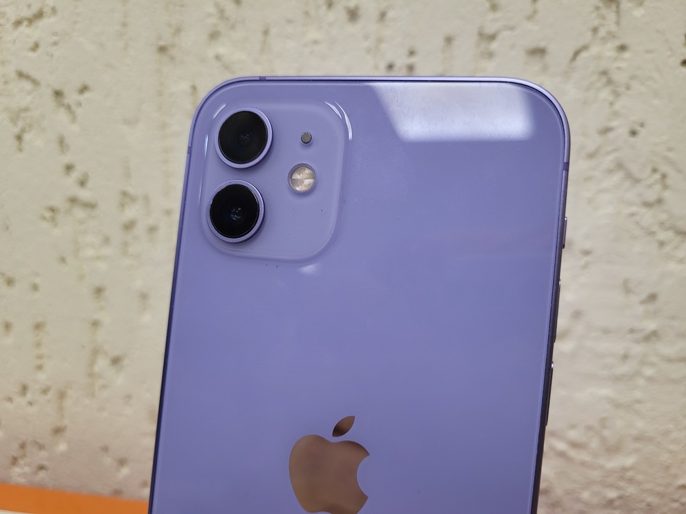 Смартфон Apple iPhone 12 64Gb