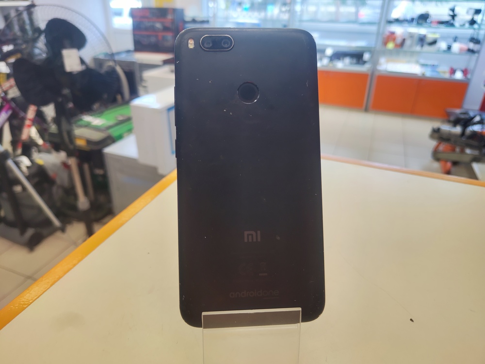 Смартфон Xiaomi Mi A1