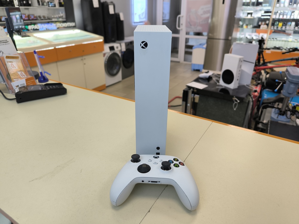Игровая приставка Xbox Series S 512Gb SSD Игровая приставка Xbox Series S 512Gb SSD