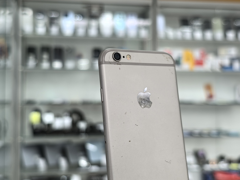 Смартфон Apple iPhone 6 16Gb