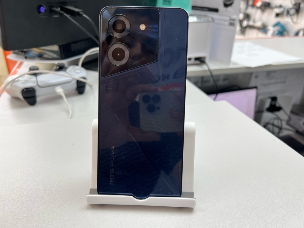 Смартфон Tecno Pova 5 8/256
