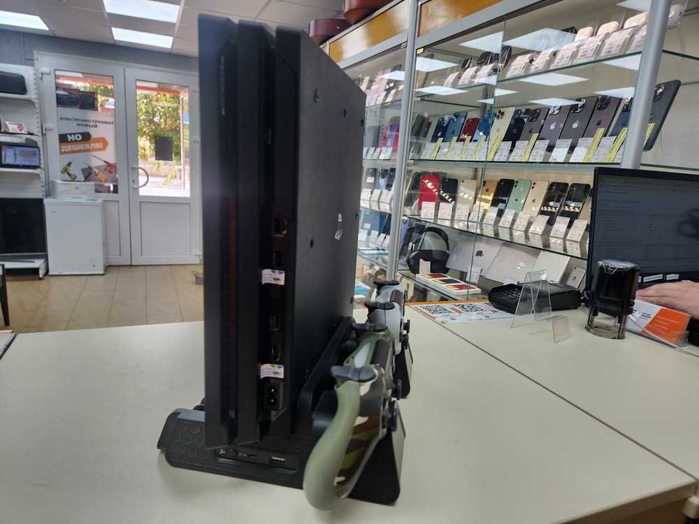 Игровая приставка PlayStation 4 Pro 500GB