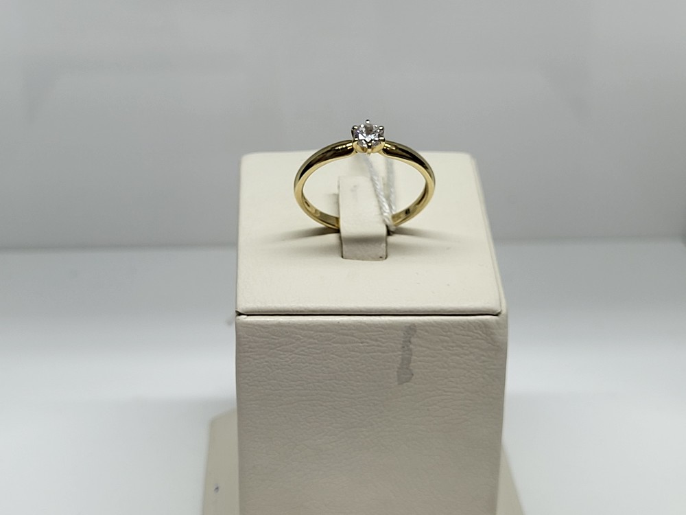 КОЛКМ585 КОЛЬЦО С КАМНЕМ (Au 585)