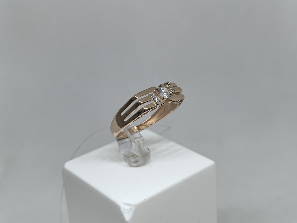 КОЛЬЦО С КАМНЯМИ (Au 585)