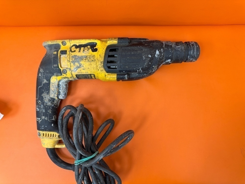 Перфоратор Dewalt D25133-KS