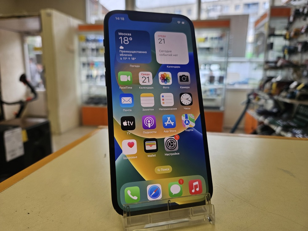 Смартфон Apple iPhone 12 64Gb