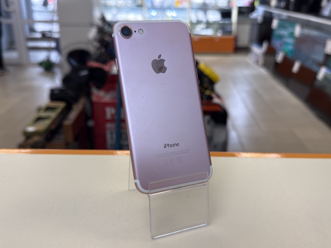 Смартфон Apple iPhone 7 32Gb