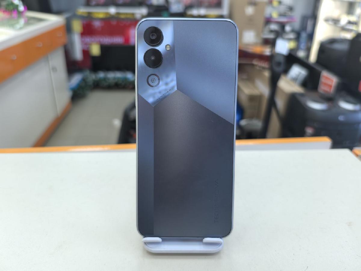 Смартфон Tecno Pova 4 8/128Gb