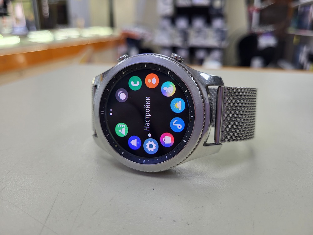 Смарт-часы Samsung Gear S3 classic