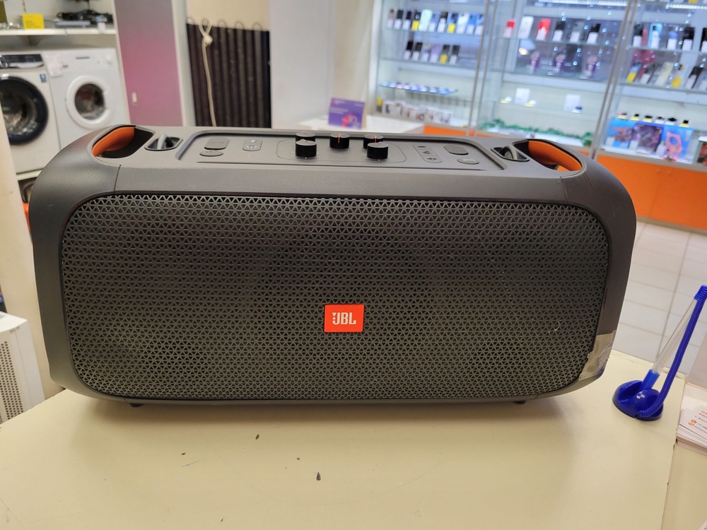 Портативная акустика JBL Partybox on the go