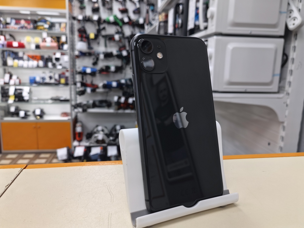 Смартфон Apple iPhone 11 64Gb