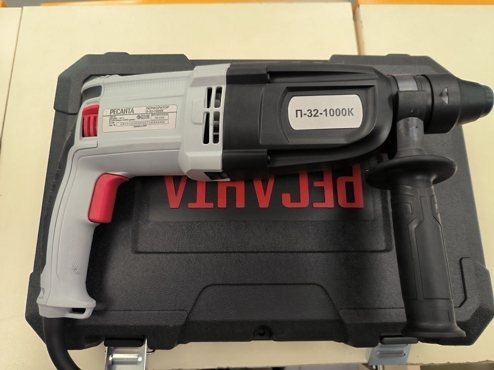 Перфоратор Ресанта П-32-1000К