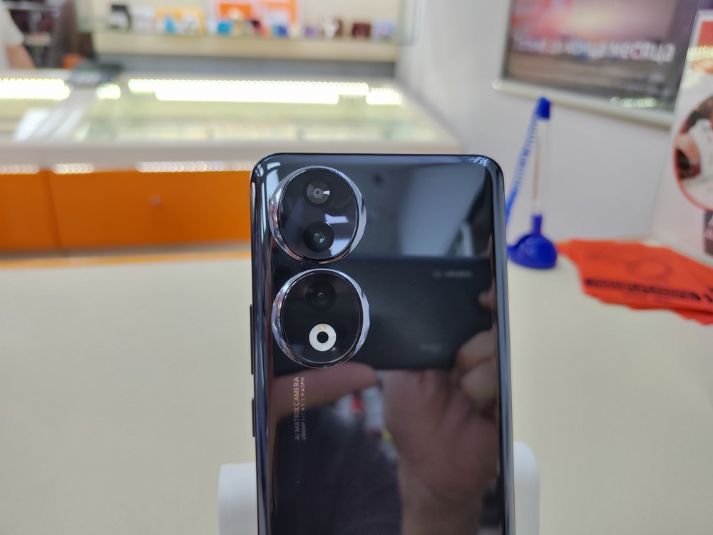 Смартфон Honor 90 12/512
