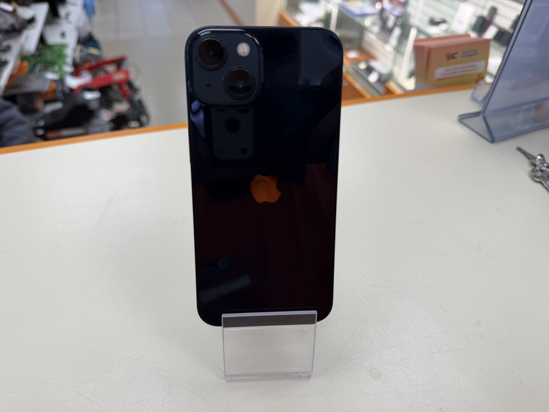 Смартфон Apple iPhone 13 128Gb