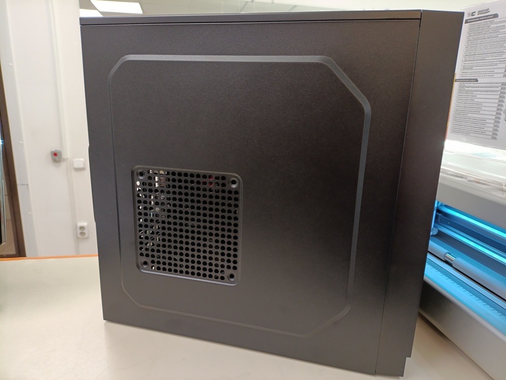 Системный блок Noname No Model; Core I3-12100F, Intel UHD Graphics 730, 16 Гб, 240 Гб, Нет