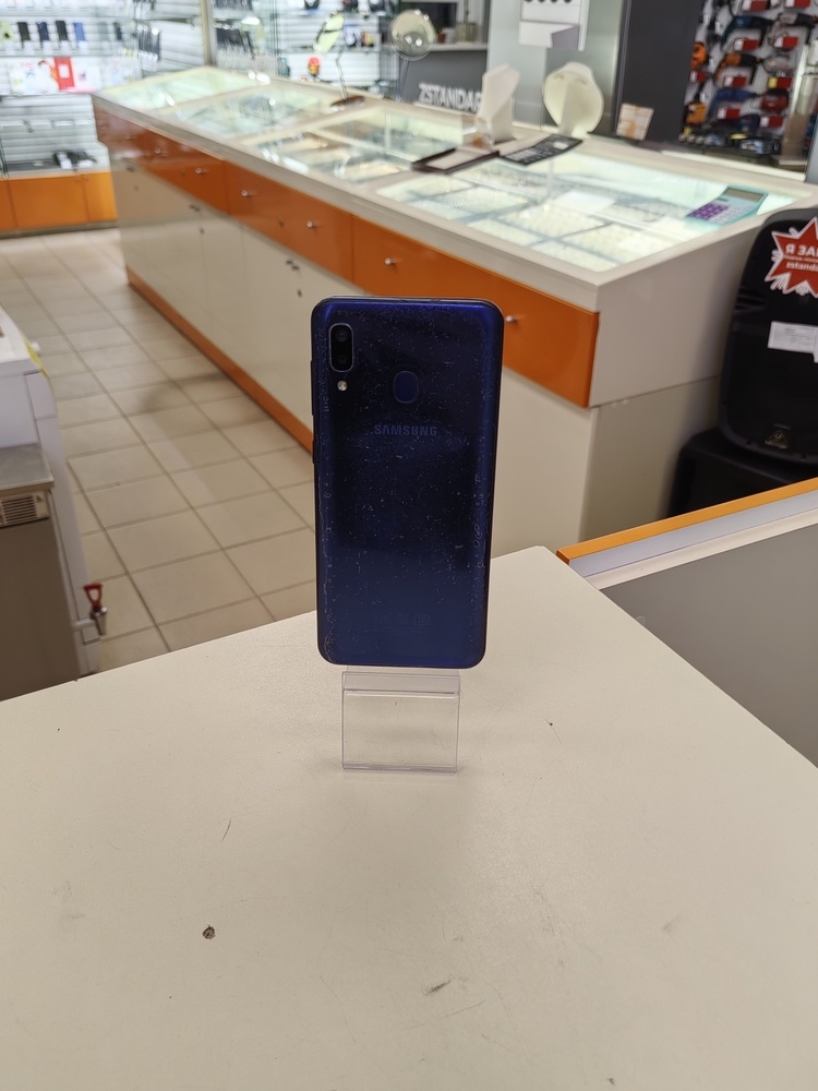 Смартфон Samsung Galaxy A20 3/32
