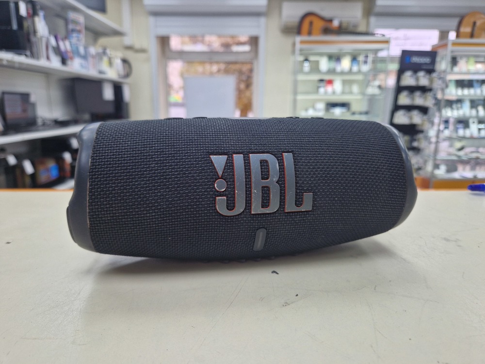 Портативная акустика JBL CHARGE 5