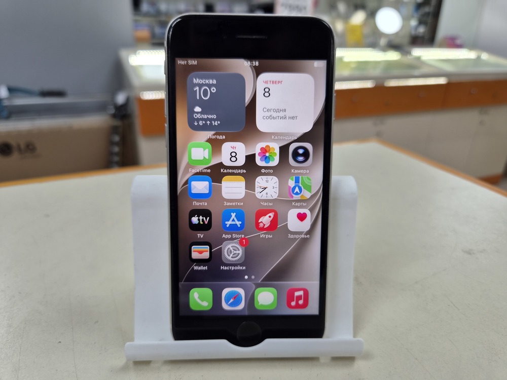 Смартфон Apple iPhone SE 2020 64Gb