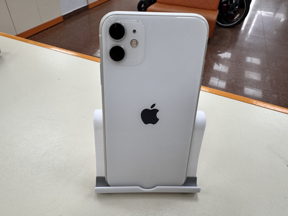 Смартфон Apple iPhone 11 128Gb
