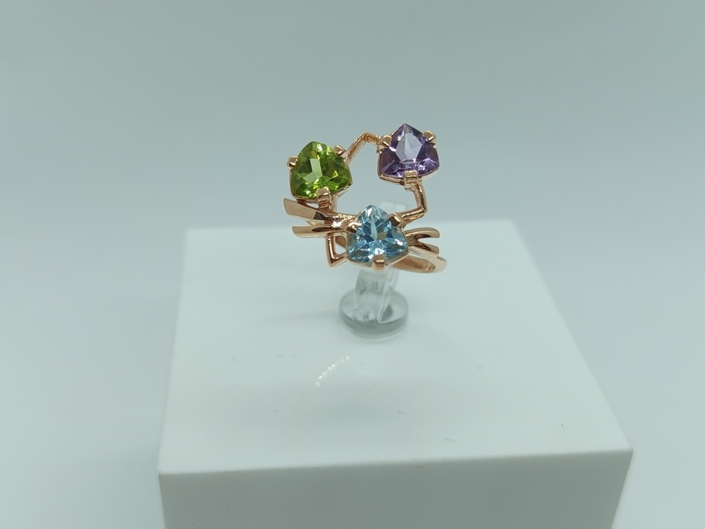 КОЛЬЦО С КАМНЯМИ (Au 585)