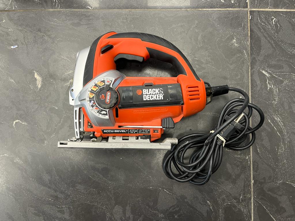 Лобзик Black & Decker KS950SL;