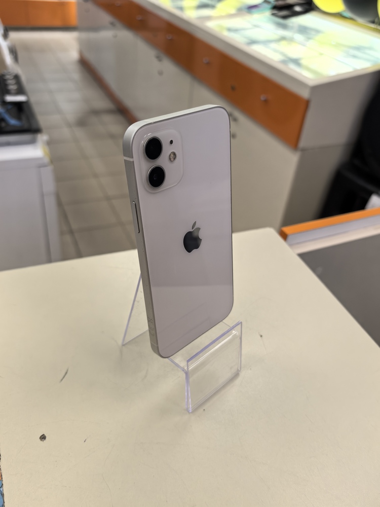Смартфон Apple iPhone 12 64Gb