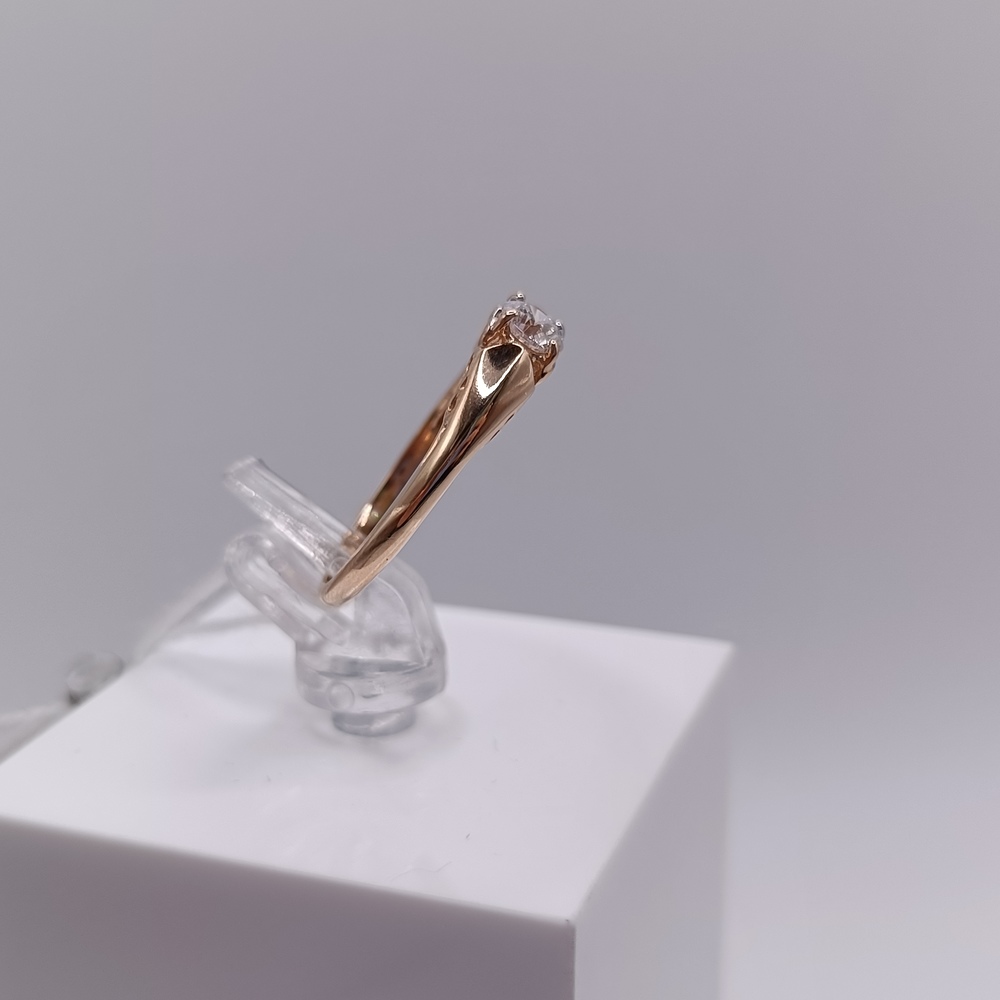 КОЛКМ585 КОЛЬЦО С КАМНЕМ (Au 585)