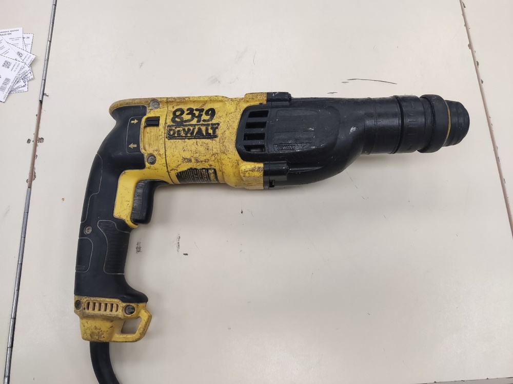 Перфоратор Dewalt D25134;