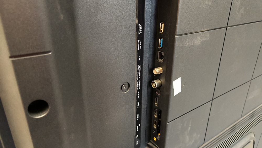 LED Телевизор Artel A85LU9500