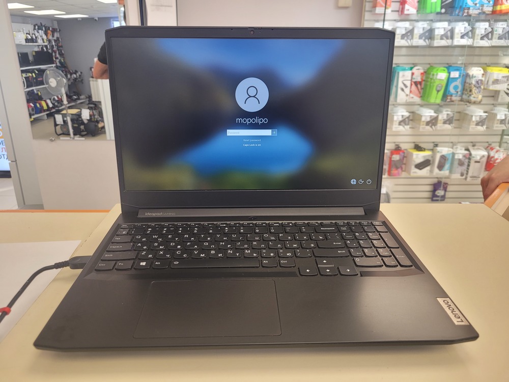 Ноутбук Lenovo; I5-11300H, GeForce RTX 3050, 16 Гб, 240 Гб, 500 Гб