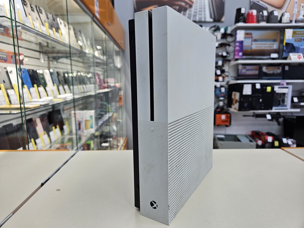 Игровая приставка Xbox One S 1TB