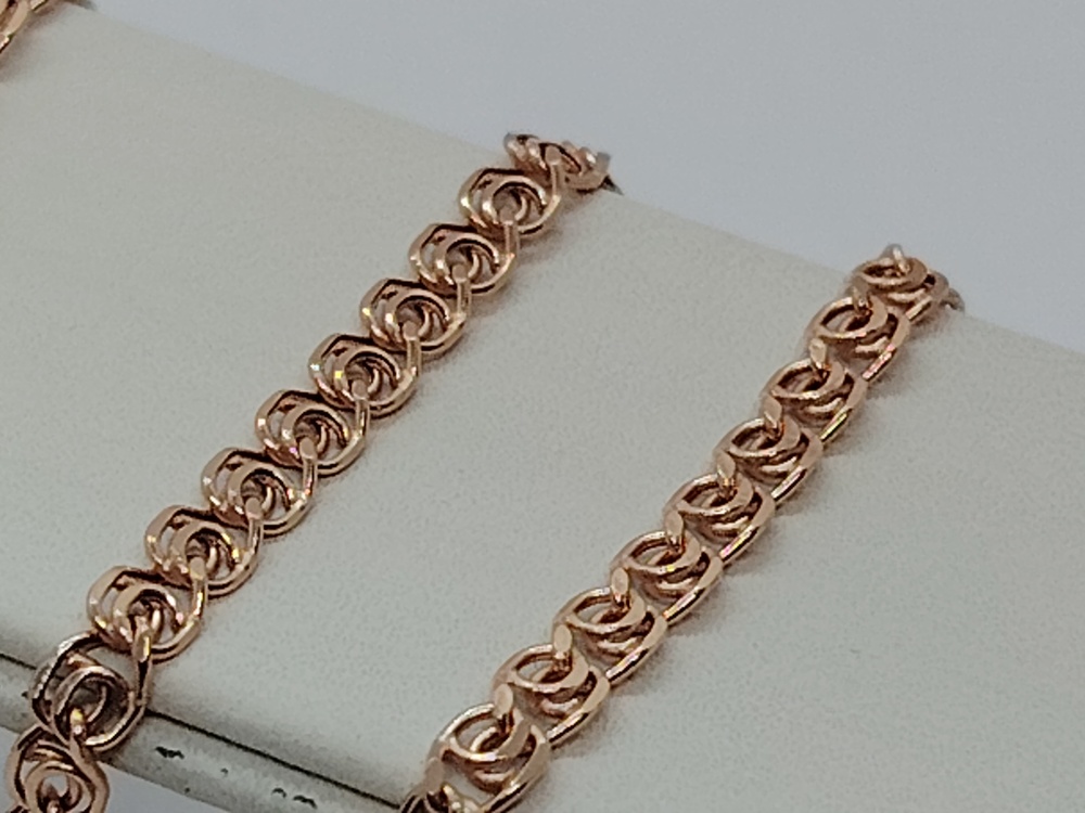 ЦЕПЬ ПУСТОТЕЛАЯ Лав (Au 585)