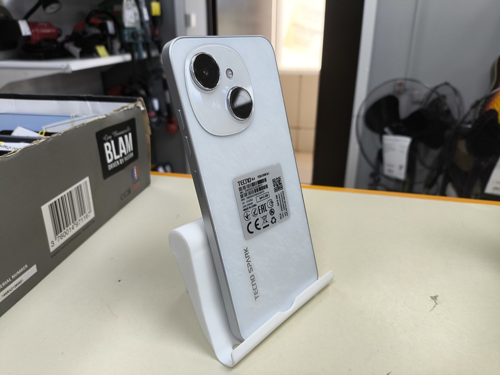 Смартфон Tecno Spark Go1 3/64