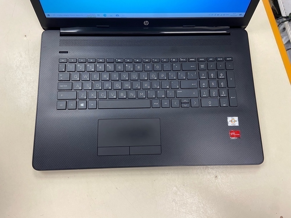 Ноутбук HP; Athlon 3050U, AMD Radeon (TM) Graphics, 6 Гб, 128 Гб, 1 Tb