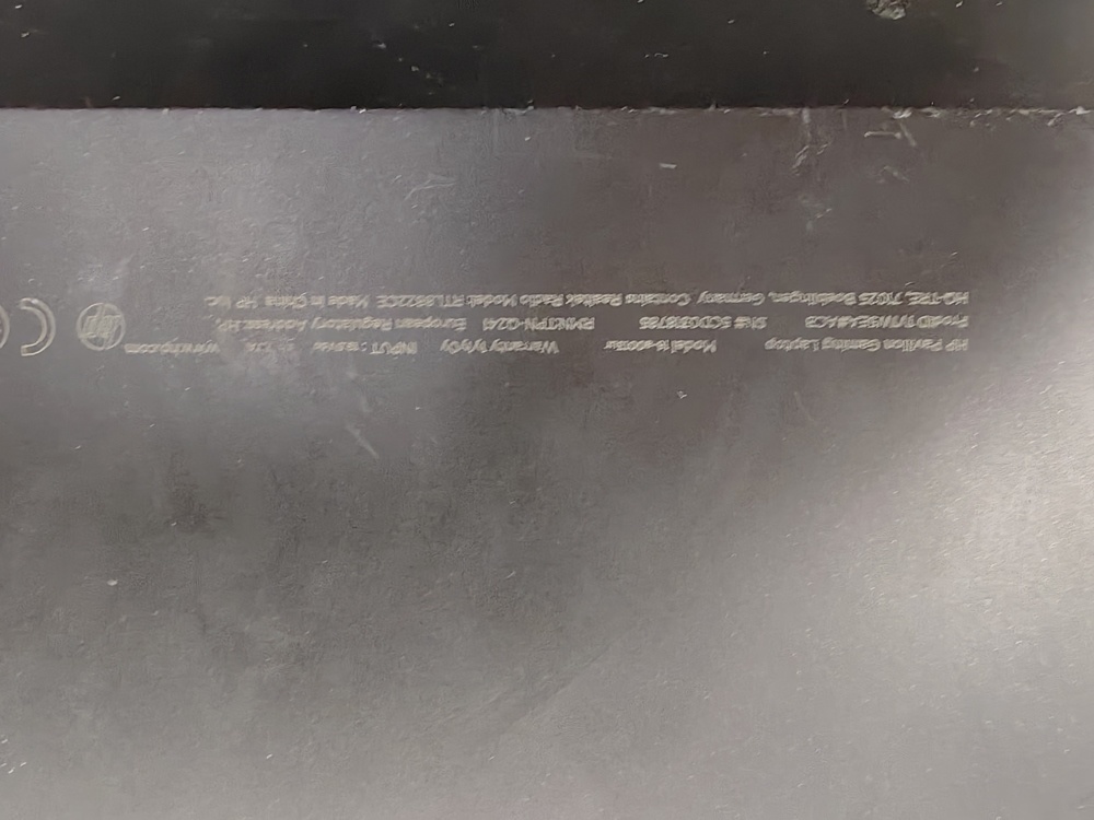 Ноутбук HP 15-dk1069ur; Core i5-10300H, GeForce GTX 1650, 8 Гб, 500 Гб, Нет