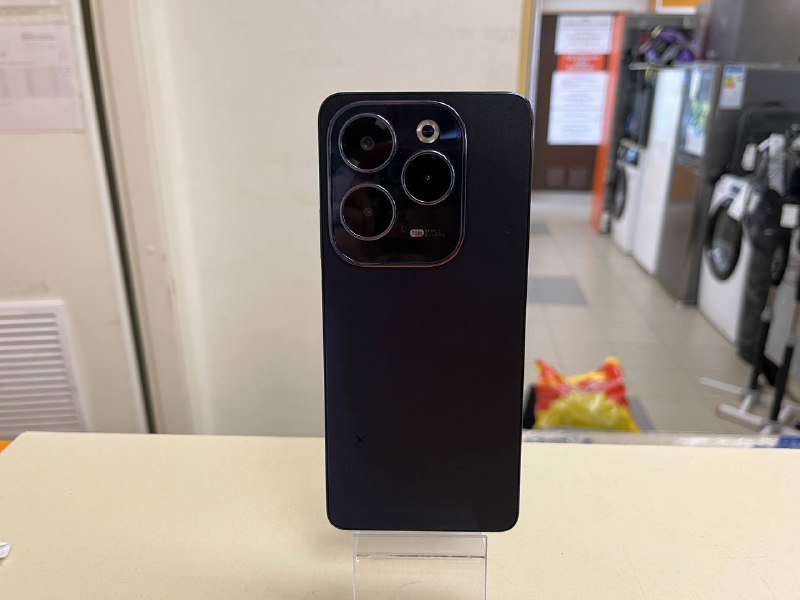 Смартфон Infinix HOT 40 8/128