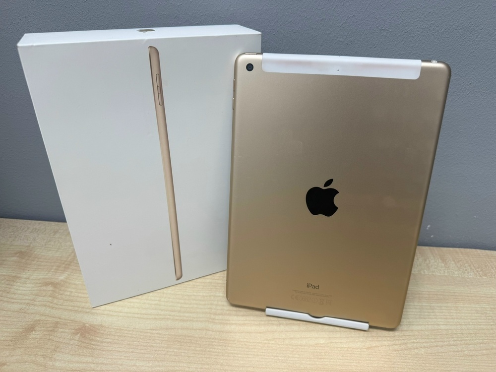 Планшет Apple IPad 5 32 ГБ A1823 (Wi-Fi + Cellular)