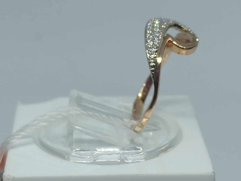 КОЛЬЦО С КАМНЯМИ (Au 585)