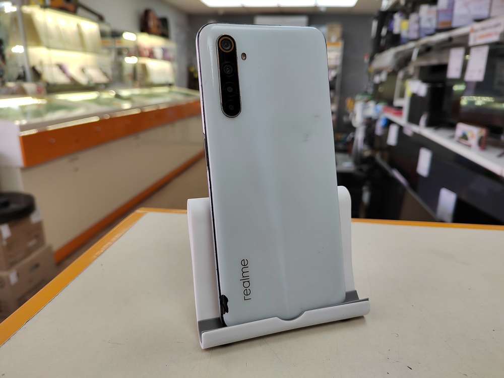 Смартфон Realme 6S 6/128
