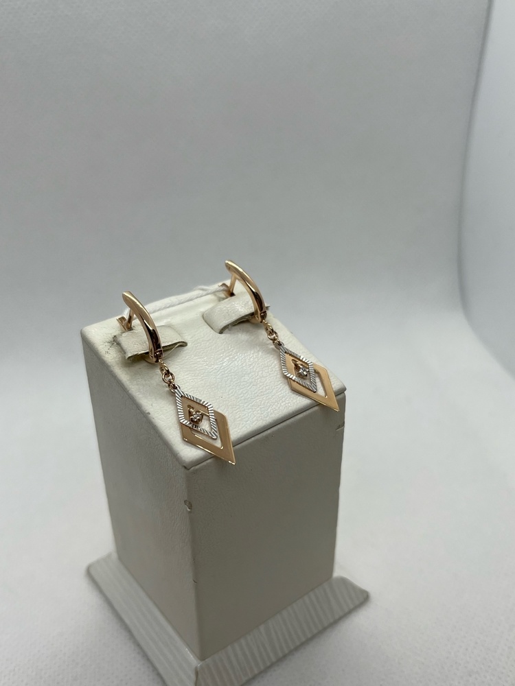 СКМ585 СЕРЬГИ С КАМНЕМ (Au 585) СКМ585 СЕРЬГИ С КАМНЕМ (Au 585)